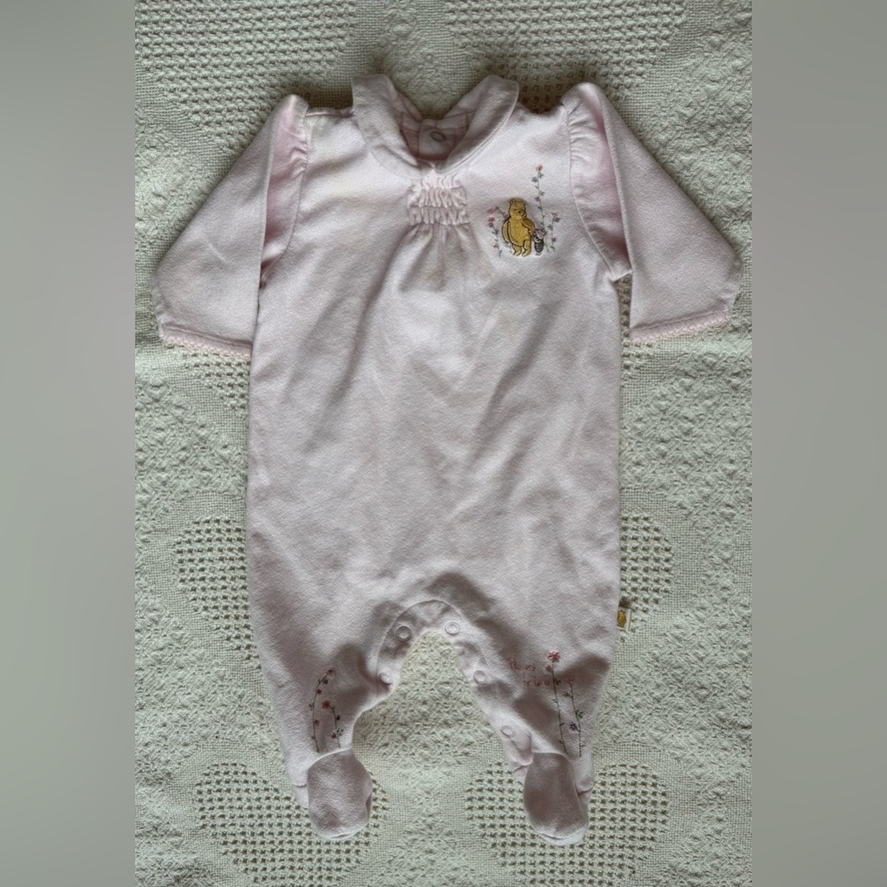 Vintage Pooh, Flowers for two outfit